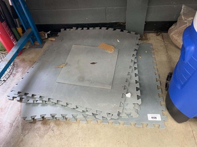 Lot 4126 - Small quantity of click together rubberised...