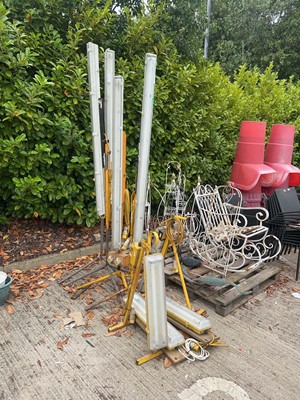 Lot 4255 - Quantity of fluorescent sight lights