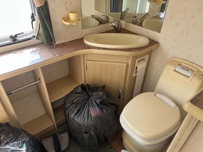 Lot 4272 - Elddis Avante 482 2 berth touring caravan with...