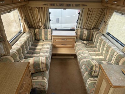 Lot 4272 - Elddis Avante 482 2 berth touring caravan with...