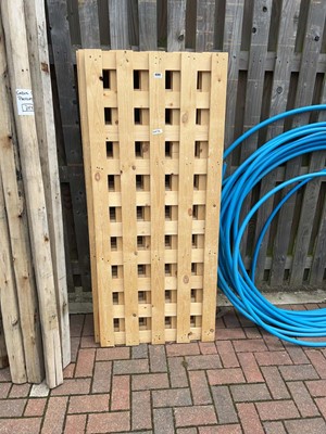Lot 4291 - Five pieces of rectangular chequerboard trellis