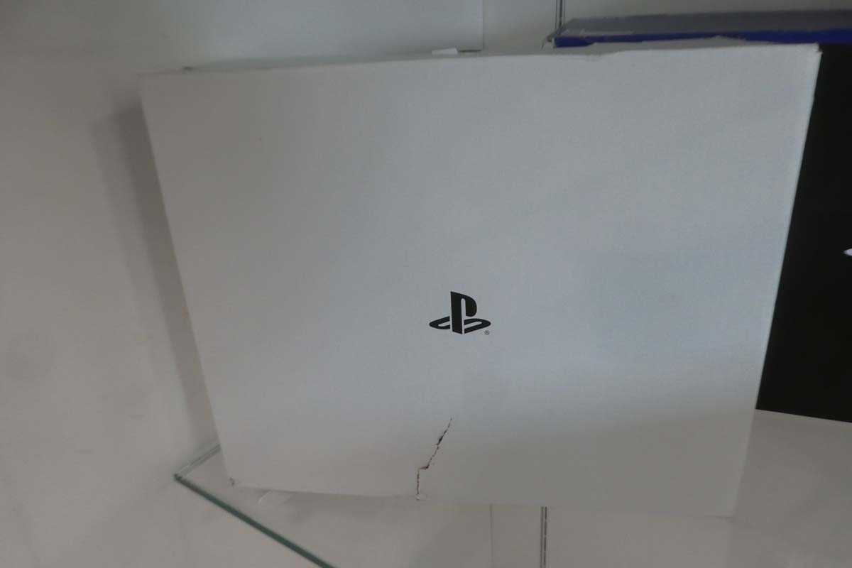 Lot 1137 - SONY Playstation 5 Slim Disc Edition, 1TD SSD,...