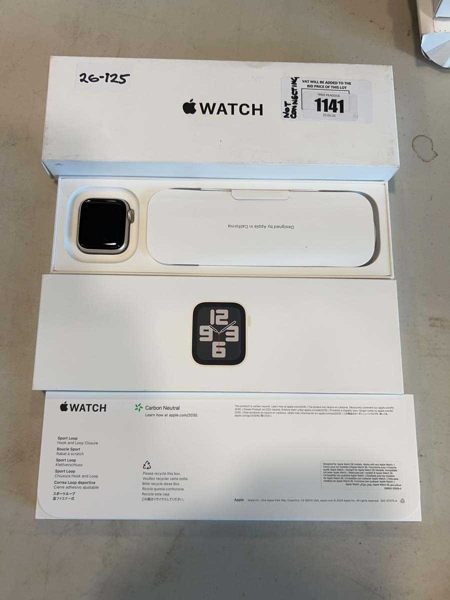 Lot 1141 - *DEAD Apple Watch SE (Gen 2), 40mm Starlight...