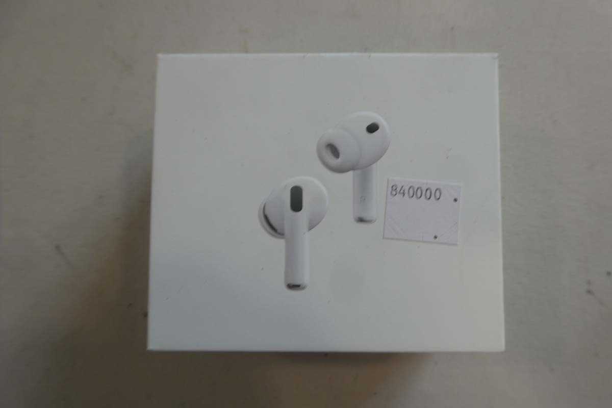 Lot 1142 - Apple AirPods Pro 3, boxed