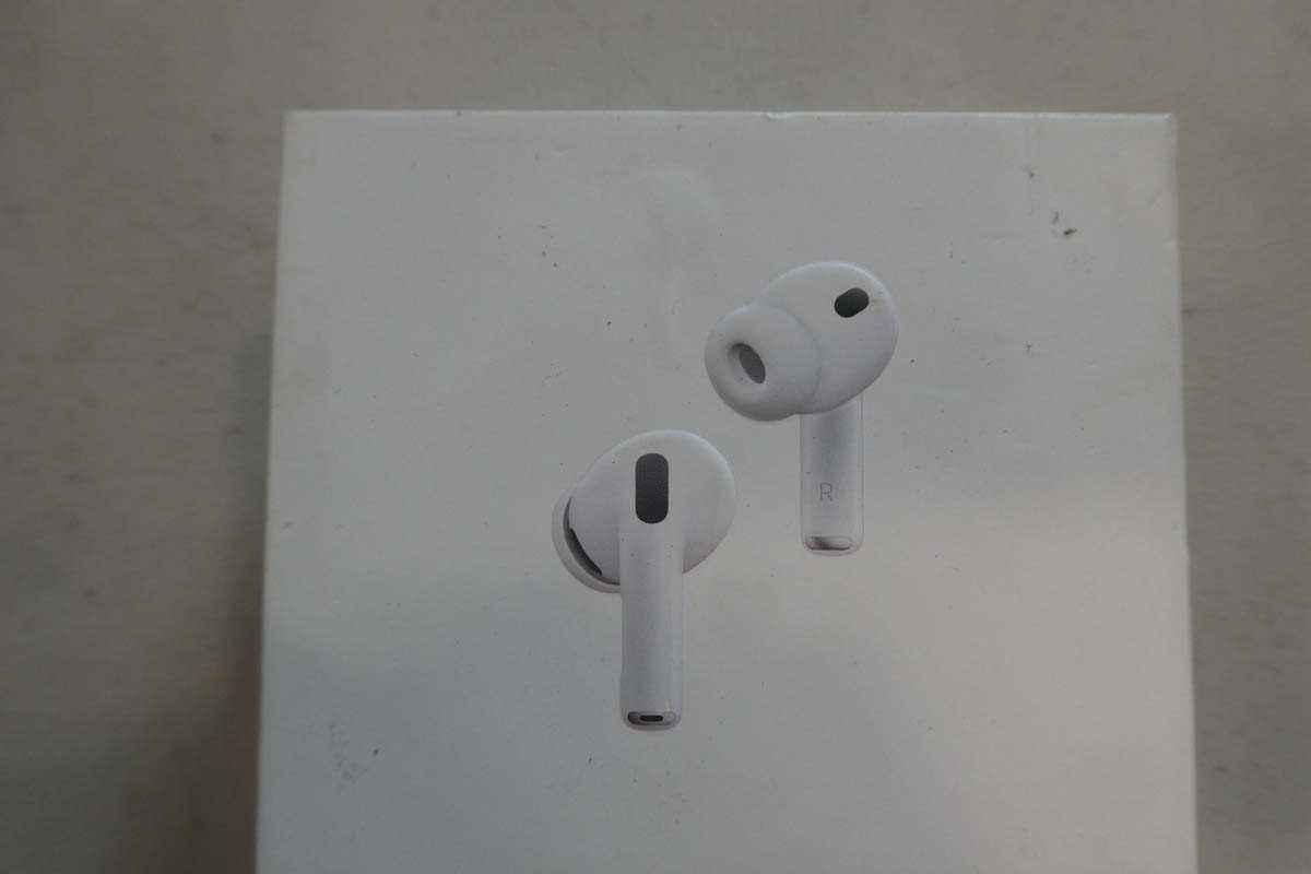 Lot 1146 - Apple AirPods Pro 3, boxed