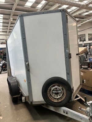 Lot 4340 - Ifor Williams twin axle and GRP 3 metre body...