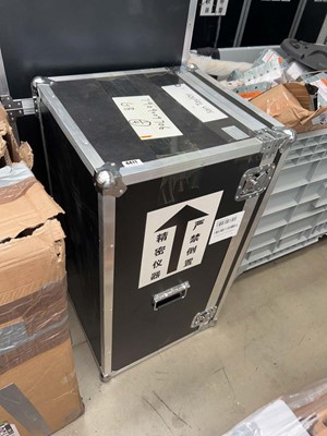 Lot 4411 - Reinforced padded flight box
