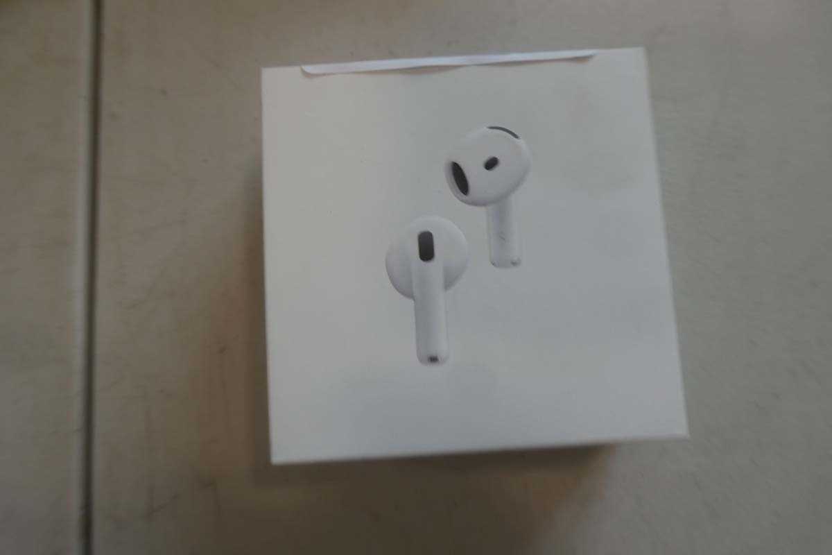 Lot 1163 - Apple AirPods 4 (ANC), boxed