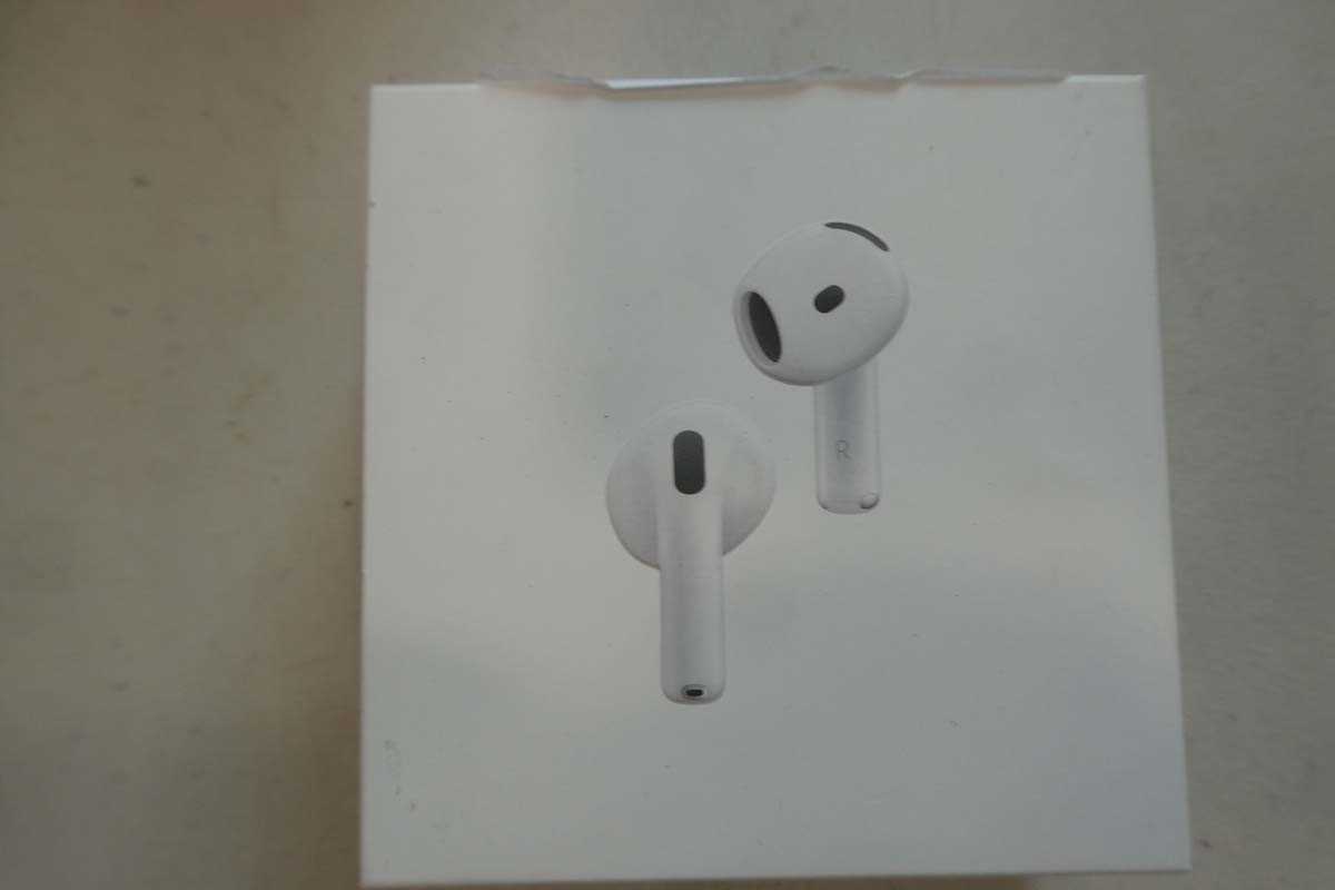 Lot 1164 - Apple AirPods 4 (ANC), boxed