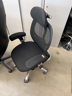 Lot 4433 - Mesh backed black office swivel armchair on...
