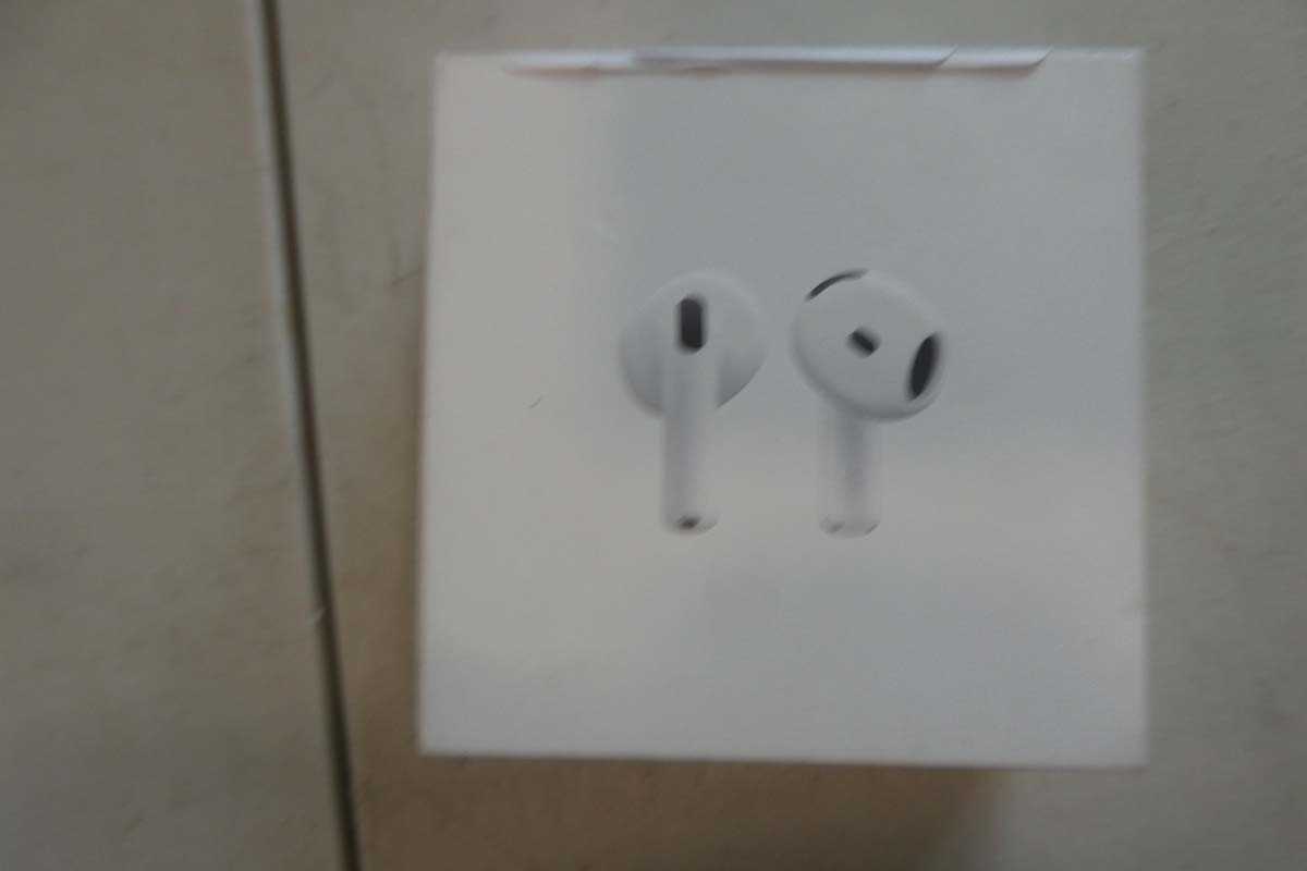 Lot 1170 - Apple AirPods 4, boxed