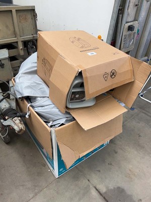 Lot 4353 - Boxed Lay-Z-Spa Spa with pump