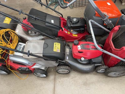 Lot 4188 - Honda GCVX IZI rotary powered lawn mower with box