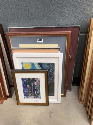 Lot 5043 - 5 pictures including pencils, Ltd Ed print,...