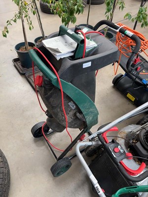 Lot 4194 - Bosch 240v garden shredder
