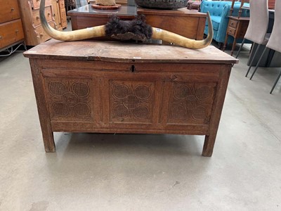 Lot 5121 - 18th/19th century elm and oak panel coffer