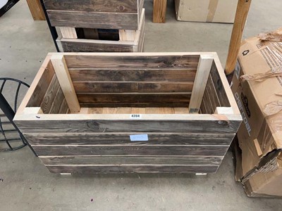 Lot 4204 - Rectangular wooden garden planter
