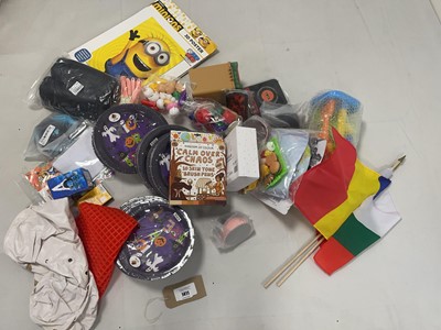 Lot 1516 - Arts, crafts, party supplies & novelty toys