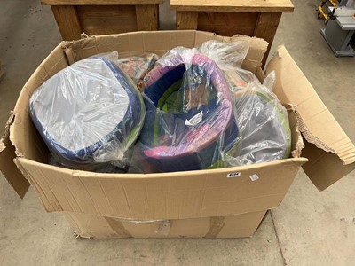 Lot 4224 - Box of dog beds