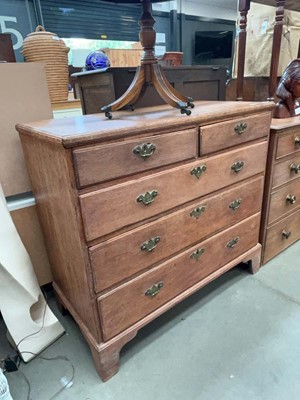 Lot 5236 - Georgian oak chest of 2 short over 3 long drawers
