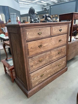 Lot 5163 - Oak chest 2 short over 3 long drawers