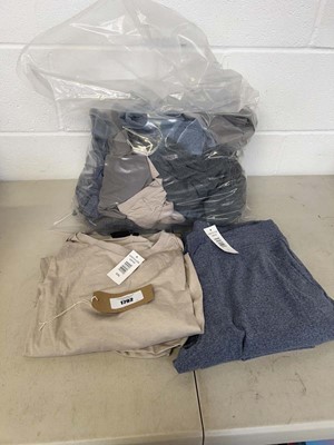 Lot 1792 - Mixed lot of men's loungewear/pyjamas by Jachs NY