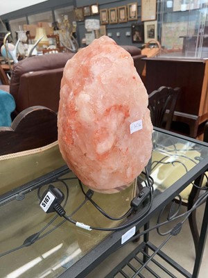 Lot 5167 - Himalayan salt lamp