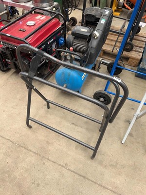 Lot 4446 - Saddle stand
