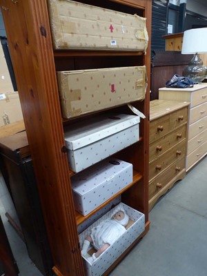 Lot 5297 - 5 boxed dolls including the Ashton Drake...