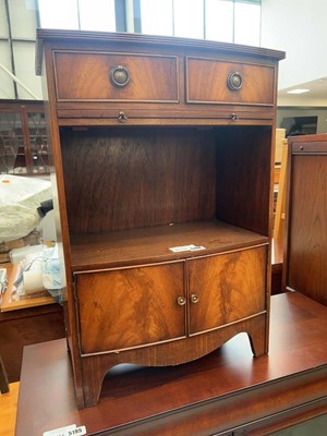 Lot 5194 - Reproduction mahogany side cabinet with 2...
