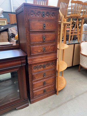 Lot 5196 - Pair of oak finished 4 drawer chests