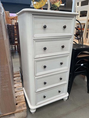 Lot 5201 - White painted chest of 5 drawers