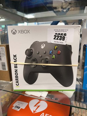 Lot 2239 - XBOX carbon black controller