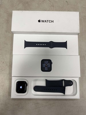 Lot 2246 - Boxed Apple Watch SE Gen 2 40mm Midnight....