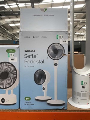 Lot 3011 - Meaco pedestal air circulator fan