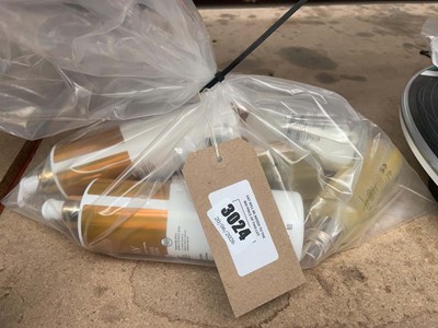 Lot 3024 - Bag of Olay body lotions and spray serums