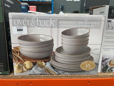 Lot 3091 - Over & Back dinnerware set