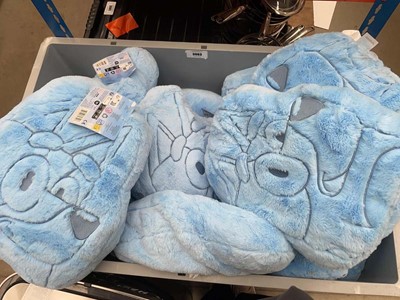 Lot 3063 - Box of Bluey shaped pillows