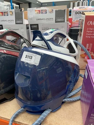 Lot 3113 - Unboxed Tefal Pro Express Protect steam iron