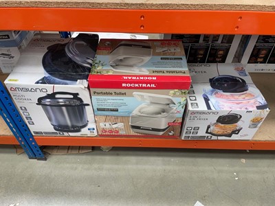 Lot 3124 - 2 in 1 air fryer, portable toilet and a multi...
