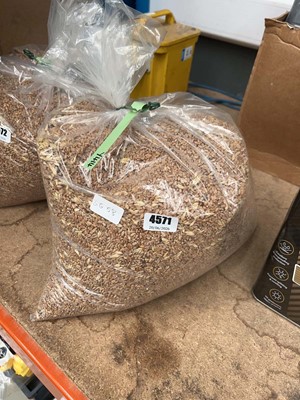 Lot 4571 - Bag of bird feed wheat