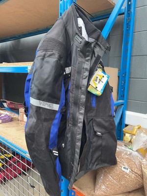 Lot 4575 - Viper motorbike jacket. Size 60 US 4XL