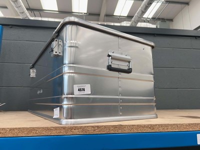 Lot 4576 - Stainless steel tub