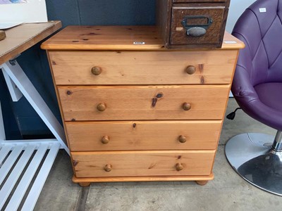 Lot 5320 - Pine chest of 4 drawers