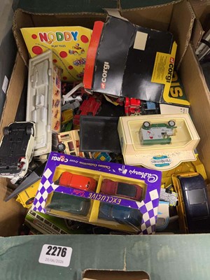 Lot 2276 - Box and two folders of diecast cars