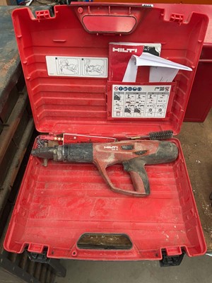 Lot 4512 - Hilti nail gun in case