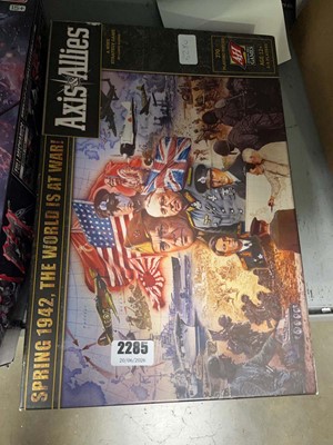 Lot 2285 - Axis and Allies WWII strategy game