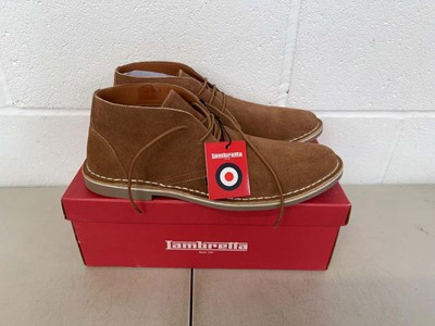 Lot 1821 - boxed pair of Lambretta 'chiswick' shoes size...