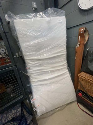 Lot 5358 - Dormeo hybrid single mattress