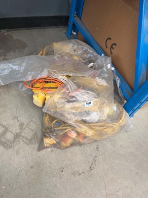 Lot 4617 - Two bags of 110 extension leads